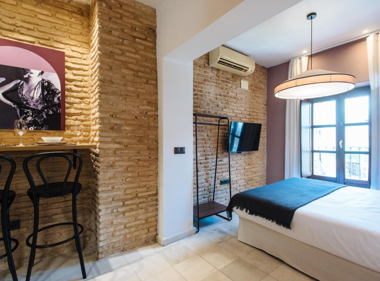 Suites Triana Sevilla Apartments Esterno foto