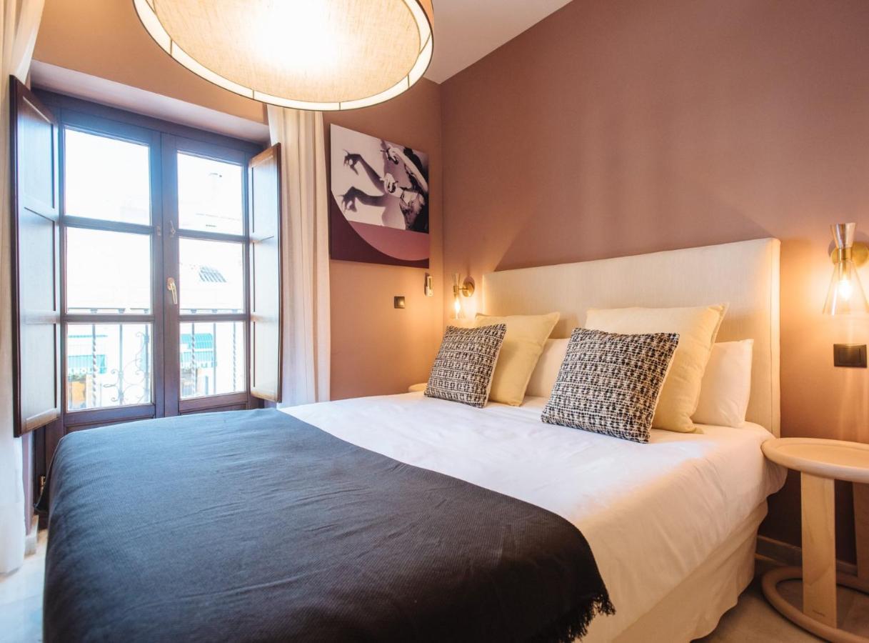 Suites Triana Sevilla Apartments Esterno foto