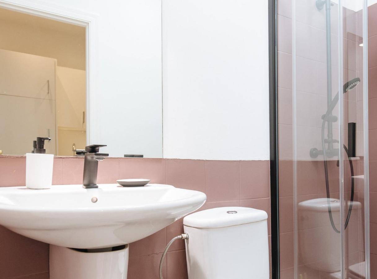 Suites Triana Sevilla Apartments Esterno foto