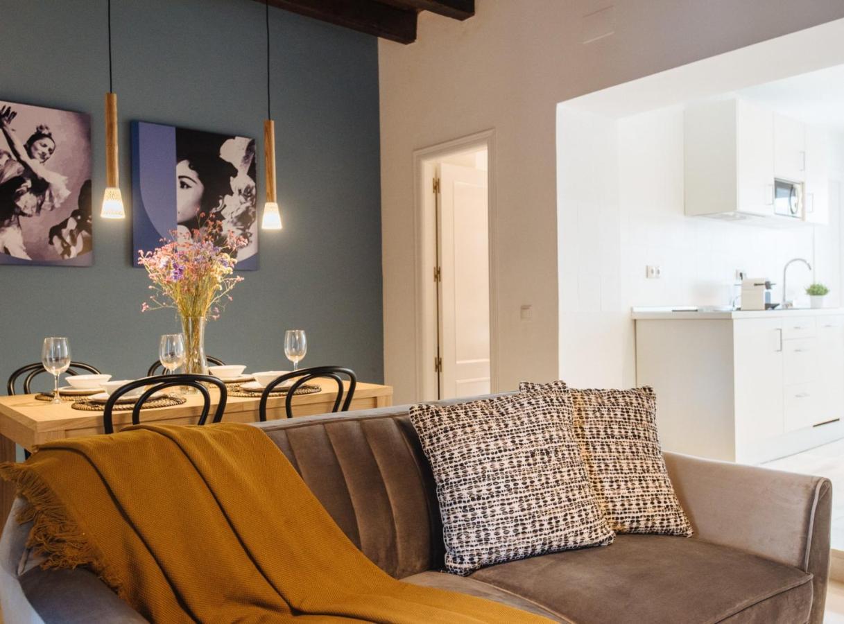 Suites Triana Sevilla Apartments Esterno foto