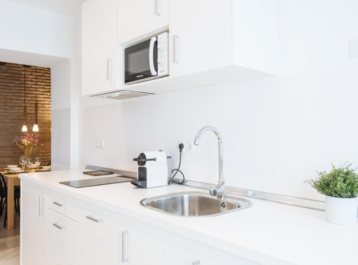 Suites Triana Sevilla Apartments Esterno foto