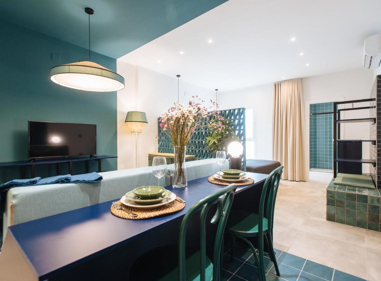 Suites Triana Sevilla Apartments Esterno foto