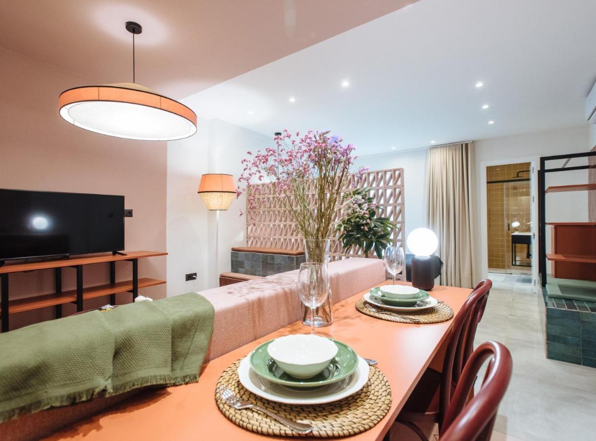 Suites Triana Sevilla Apartments Esterno foto