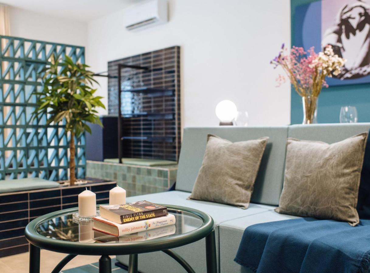 Suites Triana Sevilla Apartments Esterno foto