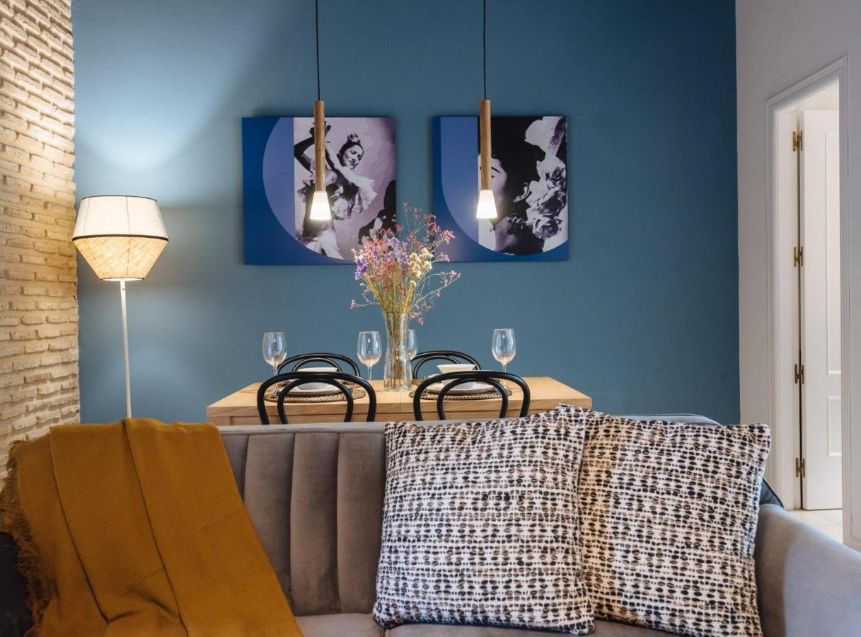 Suites Triana Sevilla Apartments Esterno foto